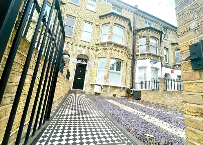Private, Comfy And Quiet Room For 2 Clapham