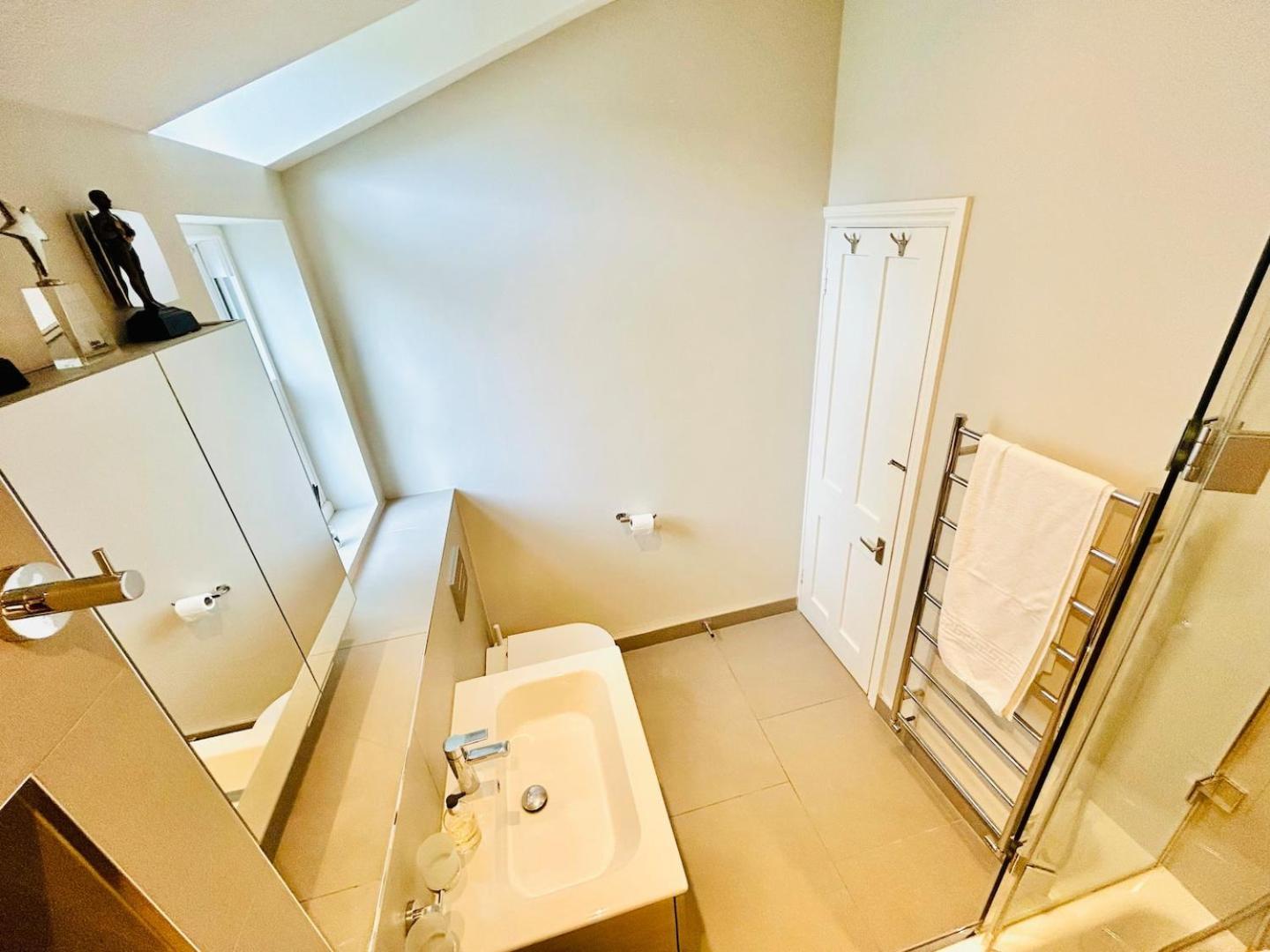Private, Comfy And Quiet For 2 Clapham